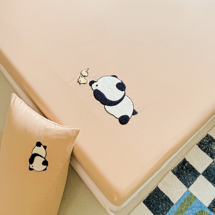 91家纺网 家纺一手货源 找家纺 海岛哥哥 2025春夏新款卡通毛巾绣床笠 顽皮熊猫-咖