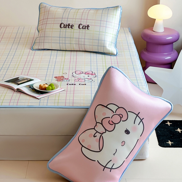 91家纺网 家纺一手货源 找家纺 如一2025A类ins大版数码卡通印花冰丝凉感席 领结猫-床笠