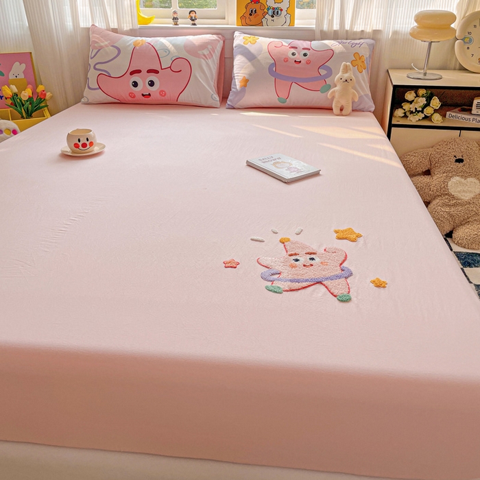 91家纺网 家纺一手货源 找家纺 海岛哥哥 2025春夏新款大版枕套毛巾绣床笠 大版可爱星星