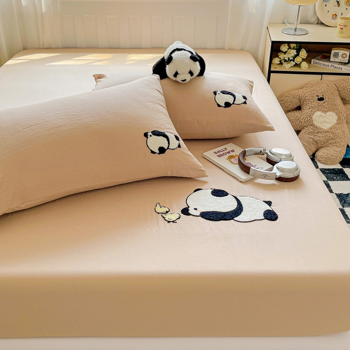 91家纺网 家纺一手货源 找家纺 海岛哥哥 2025春夏新款卡通毛巾绣床笠 顽皮熊猫-咖