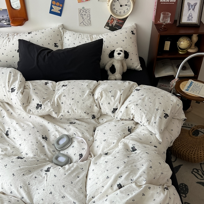 91家纺网 家纺一手货源 找家纺 罗亿家纺 罗亿家纺 2025新款软绵绵的双拼印花小清新云朵皱皱水洗棉四件套（含买家秀） 猫语日记