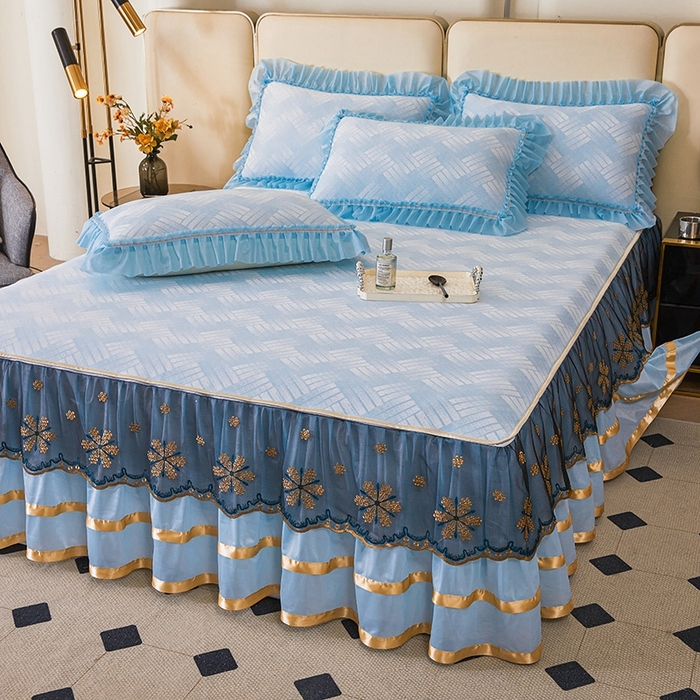 91家纺网 家纺一手货源 找家纺 情恒家纺   2025新款提花PE海洋丝可脱卸床裙席三件套 城市剪影 清新蓝