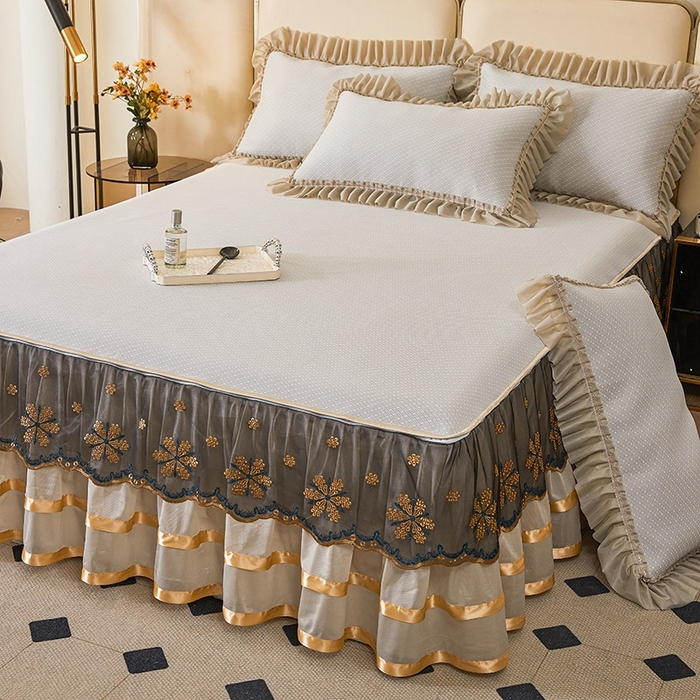 91家纺网 家纺一手货源 找家纺 情恒家纺   2025新款提花PE海洋丝可脱卸床裙席三件套 阡陌 奶咖