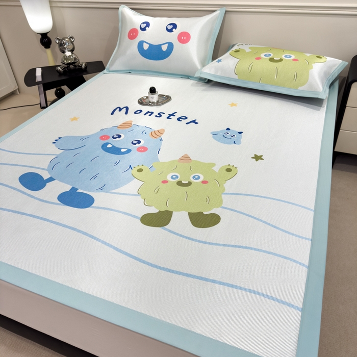 91家纺网 家纺一手货源 找家纺 倾慕  2025新款数码大版时尚卡通风冰藤席 怪兽兄弟