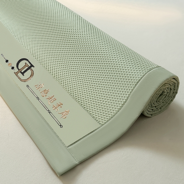 91家纺网 家纺一手货源 找家纺 怡源梦家纺2025新款冰豆豆凉席三件套-巴黎世家系列 巴黎世家 绿色
