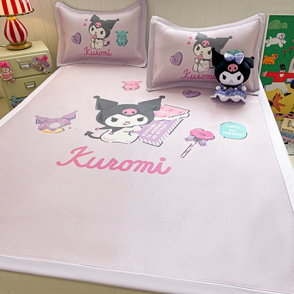 蓝邻 2025春夏新款正版三丽鸥600D冰藤大版数码印花凉席-场景二 糖果库洛米