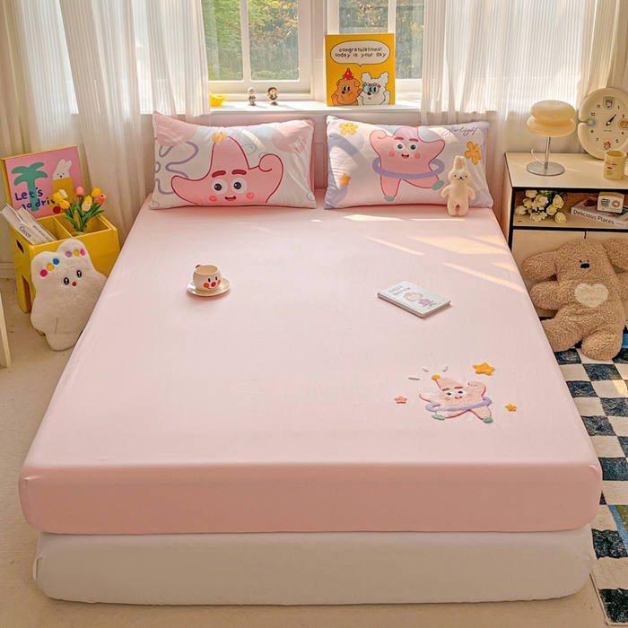 91家纺网 家纺一手货源 找家纺 海岛哥哥 2025春夏新款大版枕套毛巾绣床笠 大版可爱星星