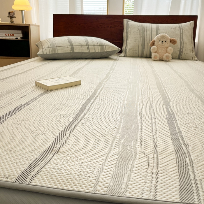 91家纺网 家纺一手货源 找家纺 雅居纺家纺 2025新款A类加厚三明治底简约提花凉感席系列-床笠款 线条-灰