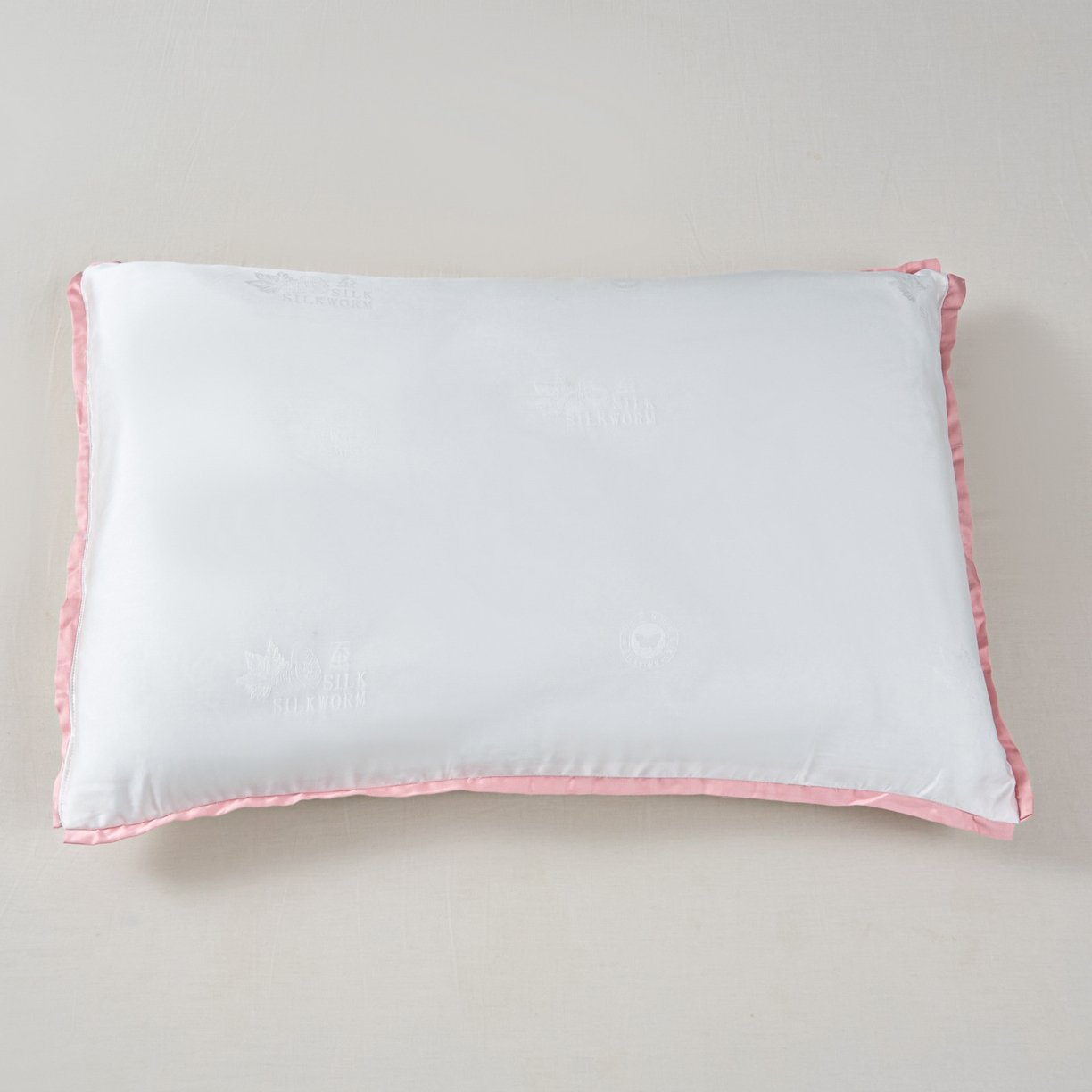 91家纺网 家纺一手货源 找家纺 （总）梵希良品 2025新款超柔蚕丝蛋白枕头枕芯