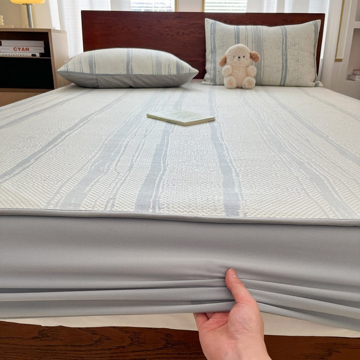 91家纺网 家纺一手货源 找家纺 雅居纺家纺 2025新款A类加厚三明治底简约提花凉感席系列-床笠款 线条-蓝