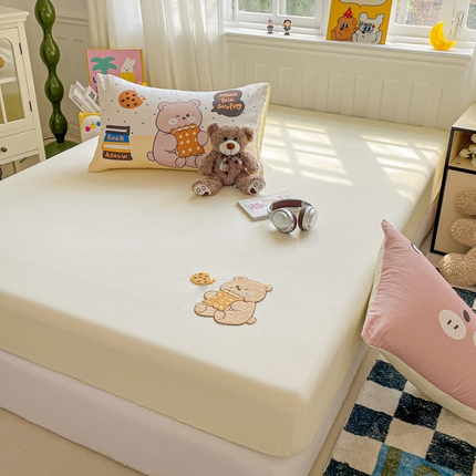 海岛哥哥 2025春夏新款大版枕套毛巾绣床笠 大版小熊饼干