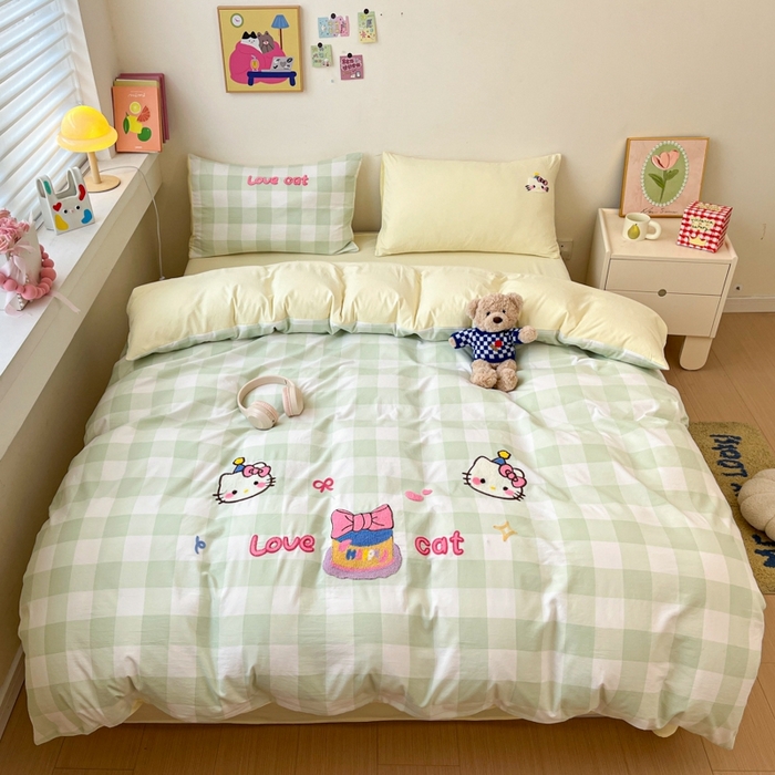 91家纺网 家纺一手货源 找家纺 雨帆  2025新款卡通水洗棉毛巾绣四件套 绿格芝士