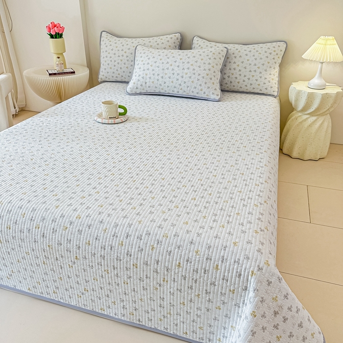 91家纺网 家纺一手货源 找家纺 橘夏家纺2025爆款棉感珍珠绸印花床盖三件套 花非花--雅韵灰