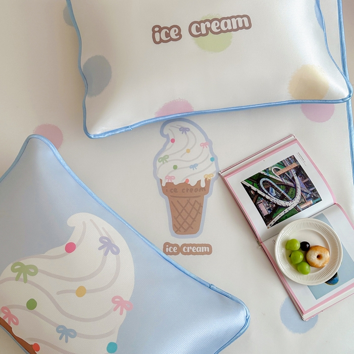 91家纺网 家纺一手货源 找家纺 如一2025A类ins大版数码卡通印花冰丝凉感席 冰淇淋-床笠-床笠