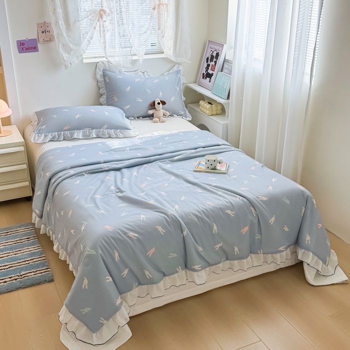 91家纺网 家纺一手货源 找家纺 九花鹿 2025新款凉感提花夏被 啵啵兔(浅蓝）