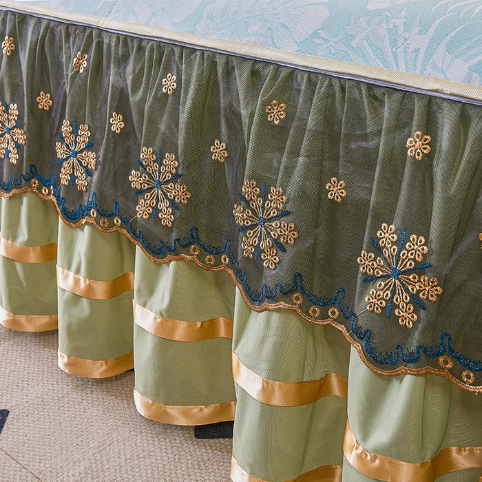 91家纺网 家纺一手货源 找家纺 情恒家纺   2025新款提花PE海洋丝可脱卸床裙席三件套 生如夏花 清新蓝