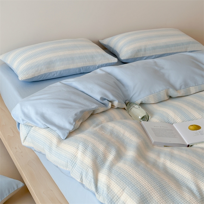 91家纺网 家纺一手货源 找家纺 小春日和 高端华夫格纯棉四件套高档民宿全棉四件套多巴胺纯棉被套人字纹纯色加大床单1.8纯色棉床笠 云牧-兰