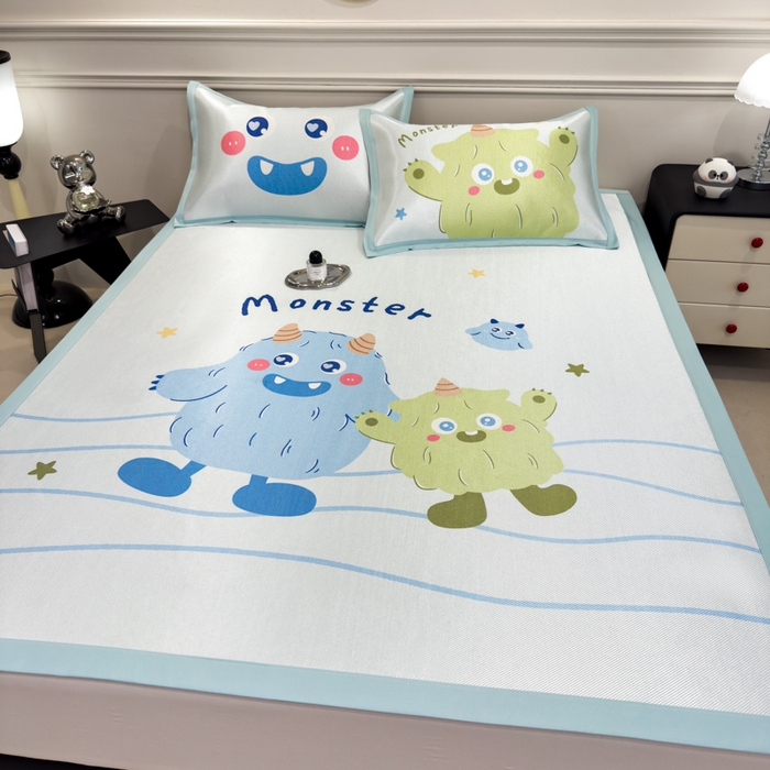 91家纺网 家纺一手货源 找家纺 倾慕  2025新款数码大版时尚卡通风冰藤席 怪兽兄弟