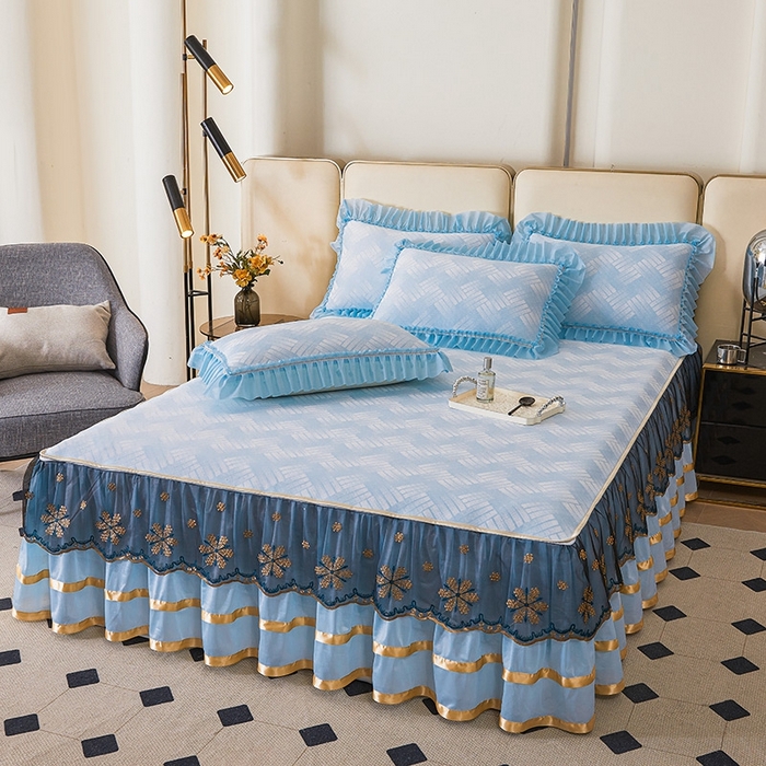 91家纺网 家纺一手货源 找家纺 情恒家纺   2025新款提花PE海洋丝可脱卸床裙席三件套 城市剪影 清新蓝