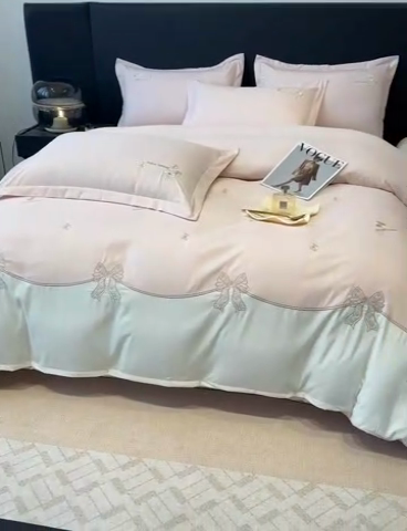 91家纺网 家纺一手货源 找家纺 梧桐家居 2025新款亲肤棉绣花四件套-米勒 米勒-浅粉