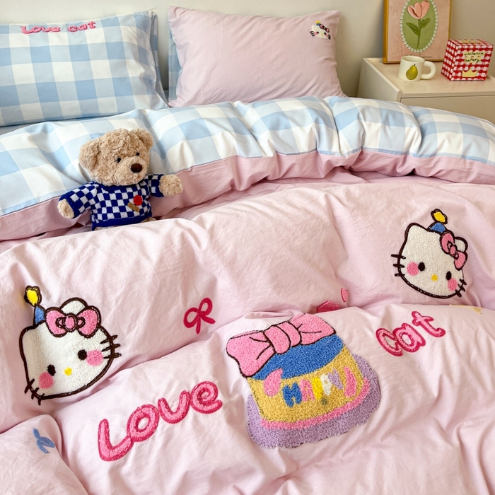 91家纺网 家纺一手货源 找家纺 雨帆  2025新款卡通水洗棉毛巾绣四件套 粉+蓝大格