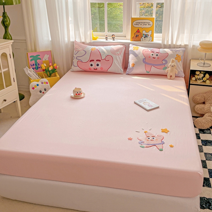 91家纺网 家纺一手货源 找家纺 海岛哥哥 2025春夏新款大版枕套毛巾绣床笠 大版可爱星星