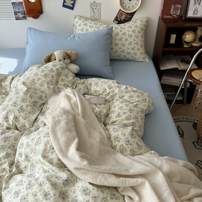 91家纺网 家纺一手货源 找家纺 罗亿家纺 罗亿家纺 2025新款软绵绵的双拼印花小清新云朵皱皱水洗棉四件套（含买家秀） 春日与玫瑰