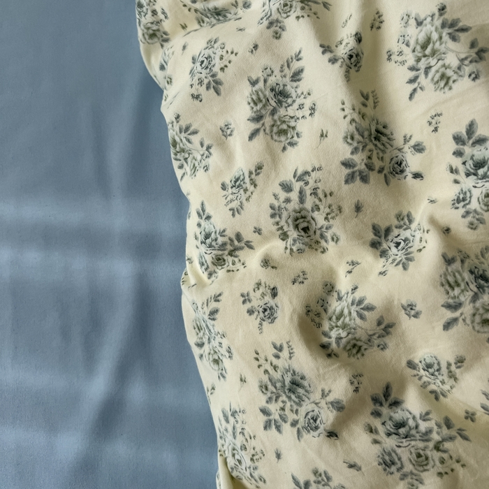 91家纺网 家纺一手货源 找家纺 罗亿家纺 罗亿家纺 2025新款软绵绵的双拼印花小清新云朵皱皱水洗棉四件套（含买家秀） 春日与玫瑰