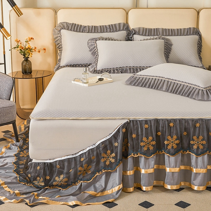 91家纺网 家纺一手货源 找家纺 情恒家纺   2025新款提花PE海洋丝可脱卸床裙席三件套 阡陌 星灰