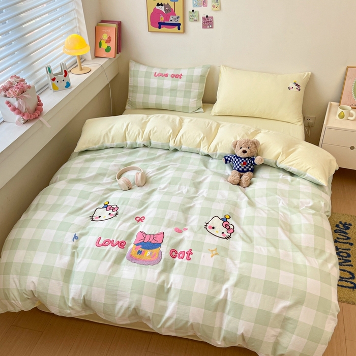 91家纺网 家纺一手货源 找家纺 雨帆  2025新款卡通水洗棉毛巾绣四件套 绿格芝士