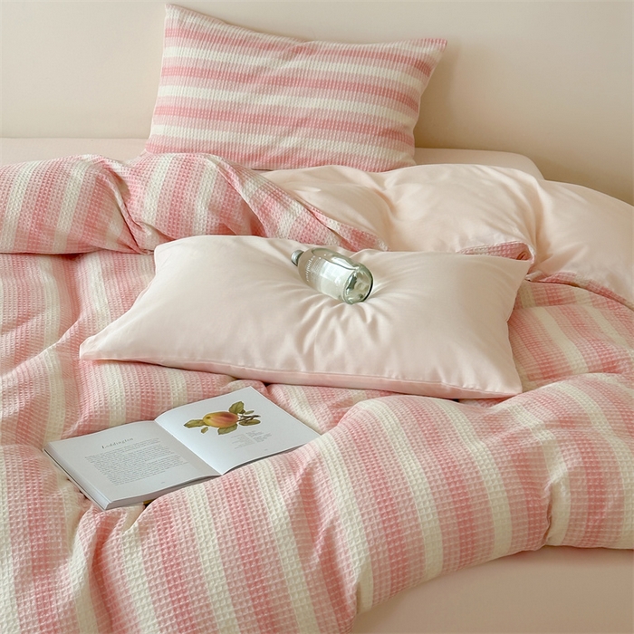 91家纺网 家纺一手货源 找家纺 小春日和 高端华夫格纯棉四件套高档民宿全棉四件套多巴胺纯棉被套人字纹纯色加大床单1.8纯色棉床笠 云牧-粉