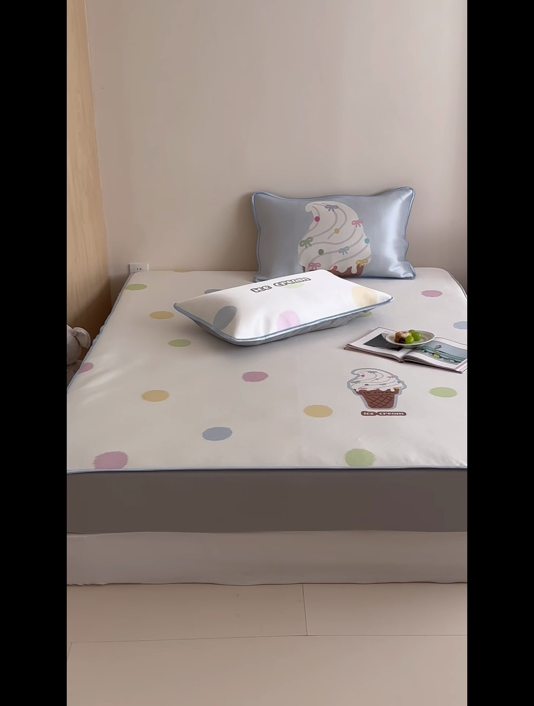 91家纺网 家纺一手货源 找家纺 如一2025A类ins大版数码卡通印花冰丝凉感席 冰淇淋-床笠-床笠