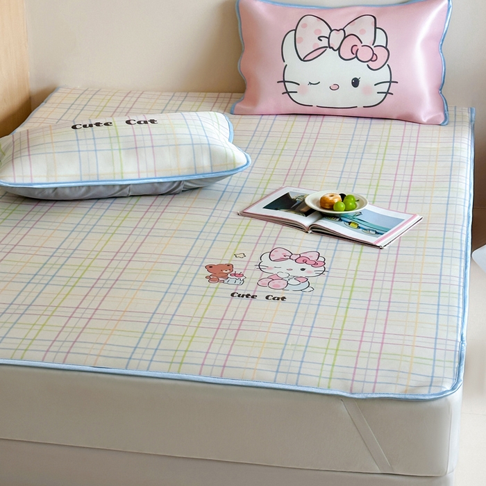 91家纺网 家纺一手货源 找家纺 如一2025A类ins大版数码卡通印花冰丝凉感席 领结猫-床笠