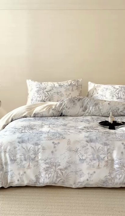 91家纺网 家纺一手货源 找家纺 禾时 2025新款60S兰精天丝数码印花暗合简约款四件套 丛林幻想-灰紫