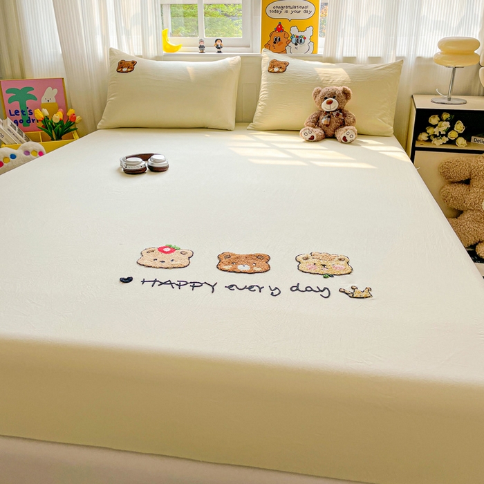 91家纺网 家纺一手货源 找家纺 海岛哥哥 2025春夏新款卡通毛巾绣床笠 三只小熊-黄