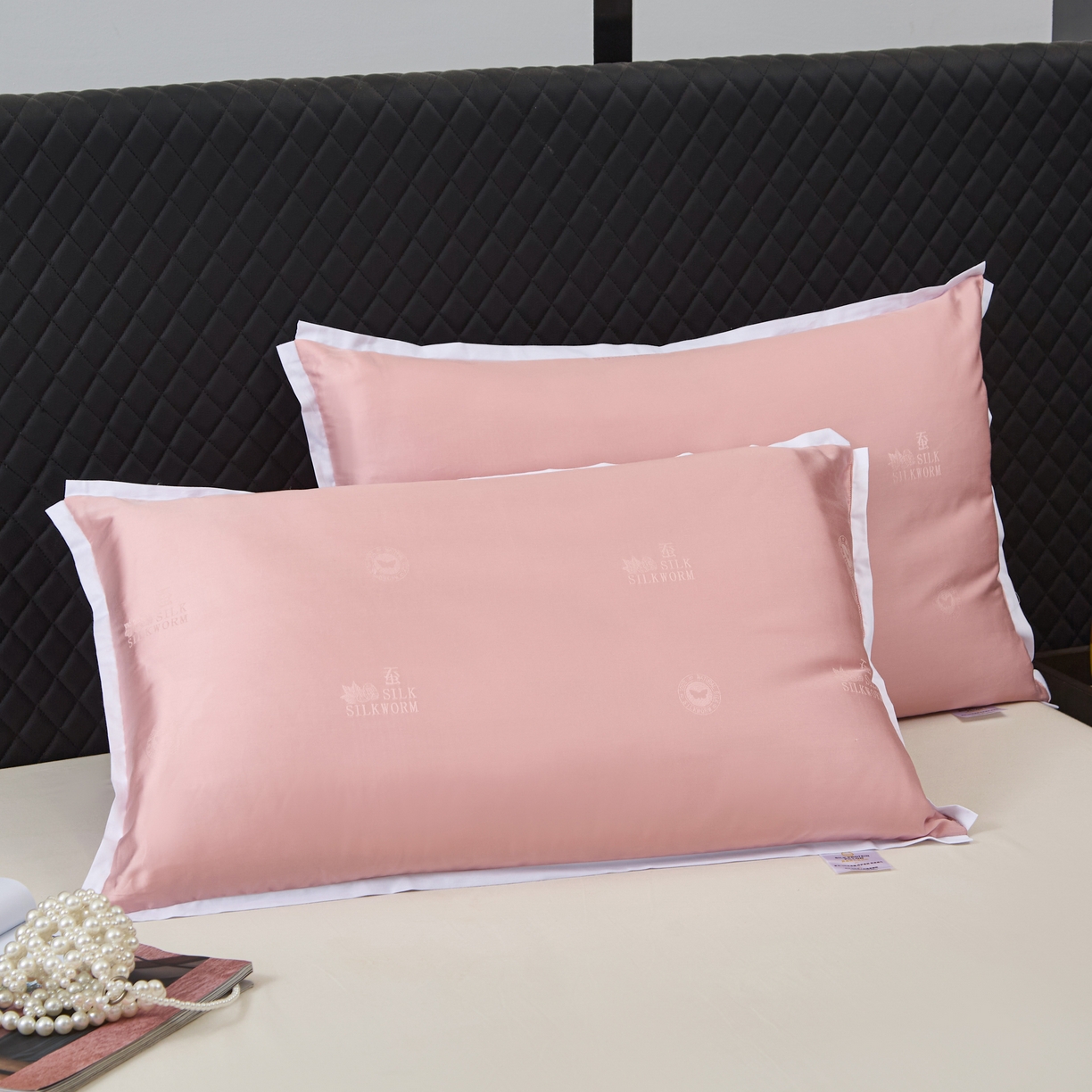 91家纺网 家纺一手货源 找家纺 梵希良品 2025新款超柔蚕丝蛋白枕头枕芯 粉色48x74cm低枕