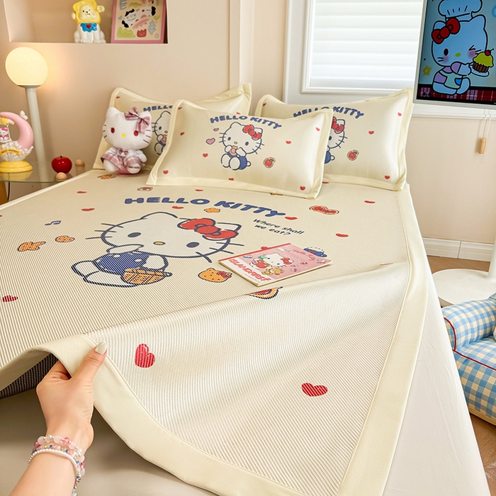 91家纺网 家纺一手货源 找家纺 （总）蓝邻 2025春夏新款正版三丽鸥600D冰藤大版数码印花凉席-场景一