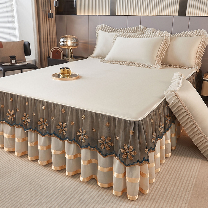 91家纺网 家纺一手货源 找家纺 情恒家纺 2025新款纯色可拆卸PE海洋丝床裙席三件套 奶咖