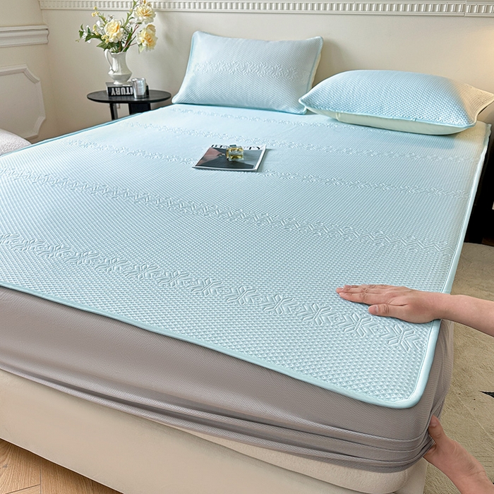 91家纺网 家纺一手货源 找家纺 布卢姆床垫2025新款A类PE乙纶冰豆豆床笠款凉席 雪花