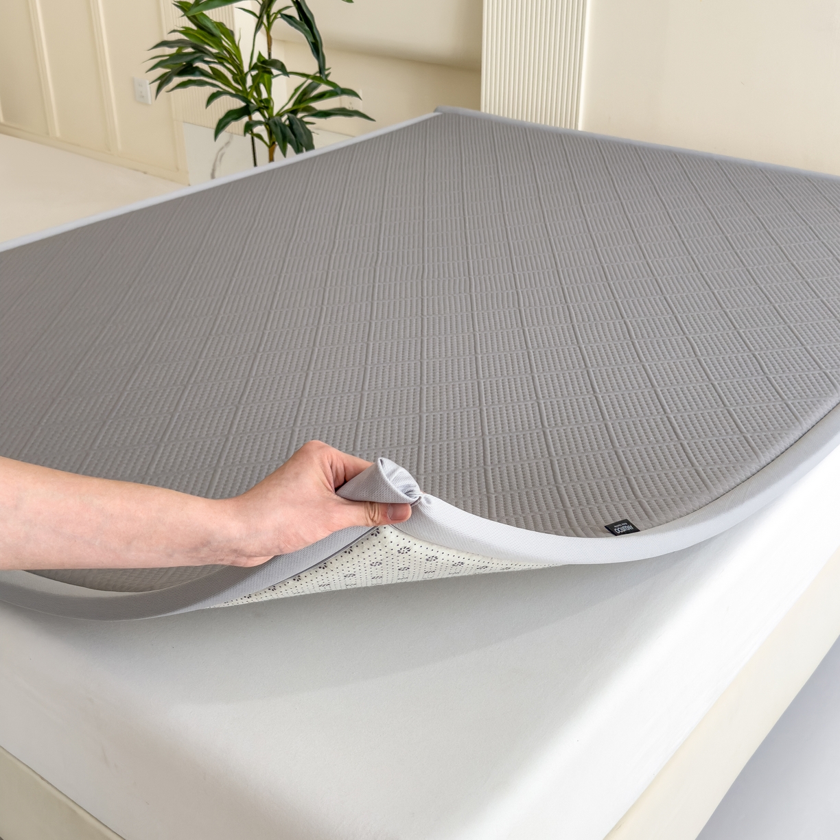 91家纺网 家纺一手货源 找家纺 席世家 2025新款凉感豆豆多功能垫 波洛格-灰