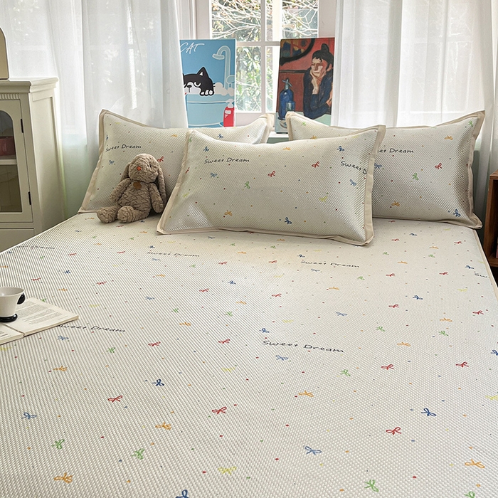 91家纺网 家纺一手货源 找家纺 布卢姆床垫2025新款A类数码印花冰藤席夏凉席--床笠款 波点蝴蝶结床笠