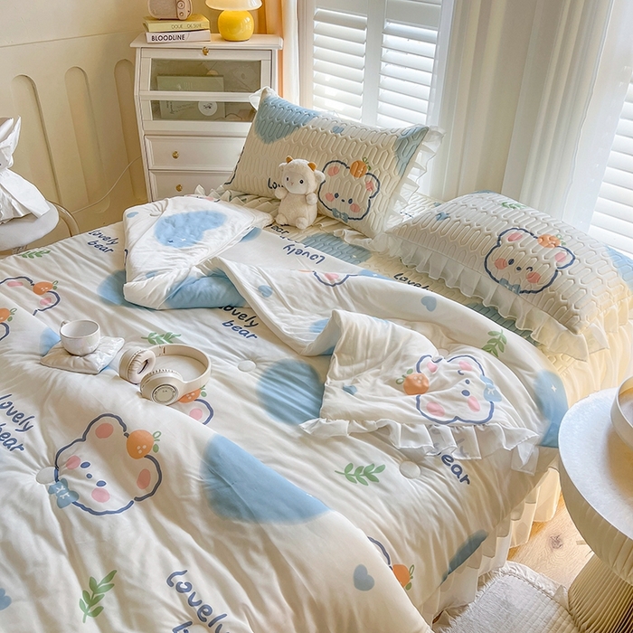 91家纺网 家纺一手货源 找家纺 （总）慕澄2025新款小版印花床裙款乳胶凉席凉感丝夏被四件套