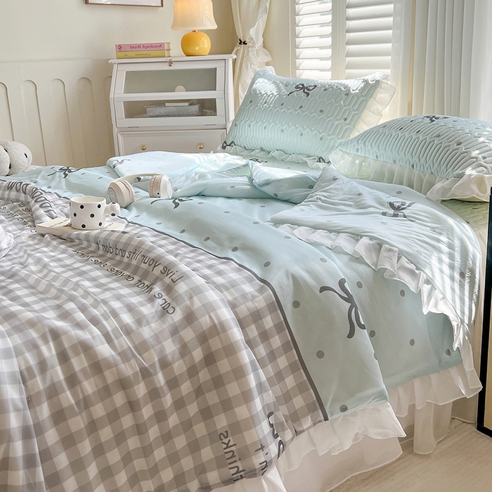 91家纺网 家纺一手货源 找家纺 慕澄2025新款小清新印花凉感丝花床裙款乳胶凉席 蓝色浪漫