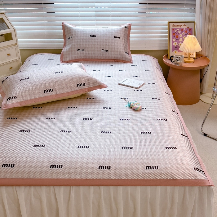 91家纺网 家纺一手货源 找家纺 布卢姆床垫2025新款A类数码印花冰藤席夏凉席--床席款 粉miu