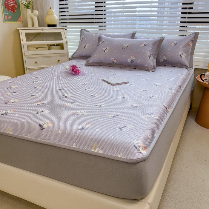 91家纺网 家纺一手货源 找家纺 布卢姆床垫2025新款A类数码印花冰藤席夏凉席--床笠款 紫蔷薇