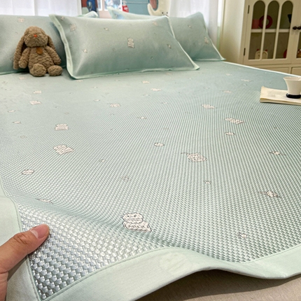 91家纺网 家纺一手货源 找家纺 布卢姆床垫2025新款A类数码印花冰藤席夏凉席--床席款 牛奶猫咪