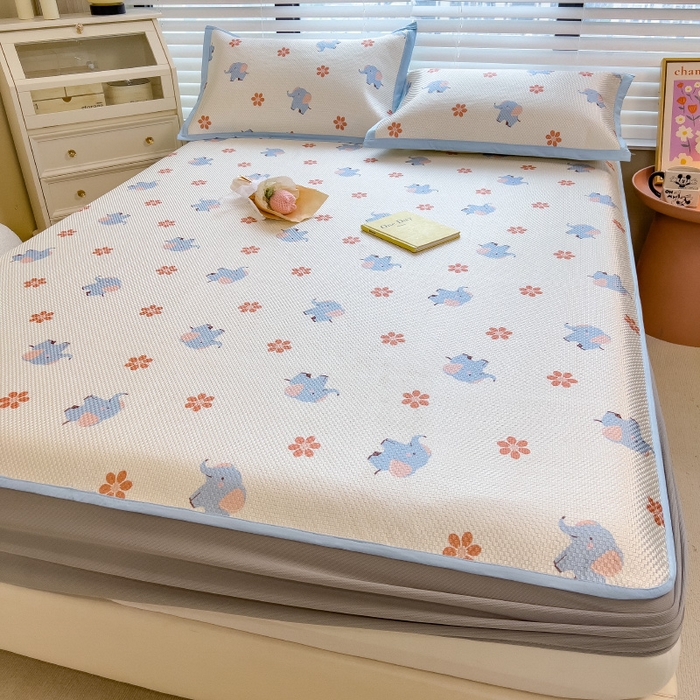 91家纺网 家纺一手货源 找家纺 布卢姆床垫2025新款A类数码印花冰藤席夏凉席--床笠款 小飞象