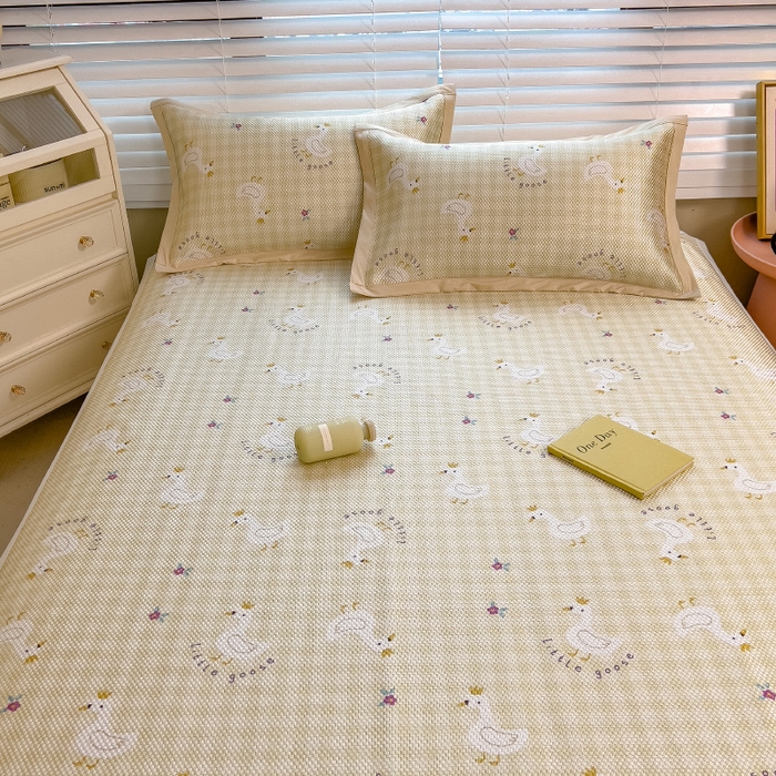 91家纺网 家纺一手货源 找家纺 布卢姆床垫2025新款A类数码印花冰藤席夏凉席--床席款 皇冠鸭