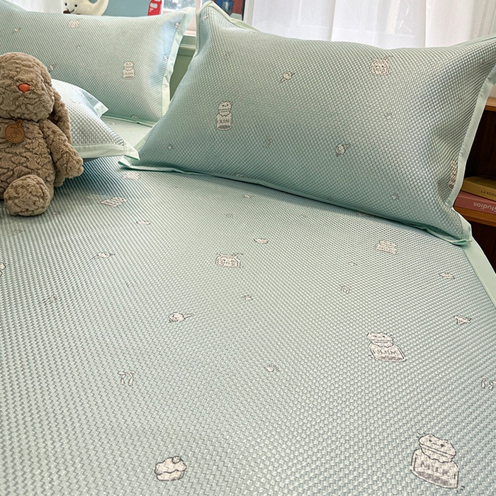 91家纺网 家纺一手货源 找家纺 布卢姆床垫2025新款A类数码印花冰藤席夏凉席--床席款 牛奶猫咪