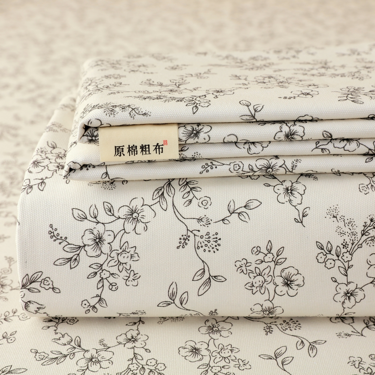 91家纺网 家纺一手货源 找家纺 （总）慕尚家纺 2025新款全棉纯棉老粗布花卉床单款凉席席子